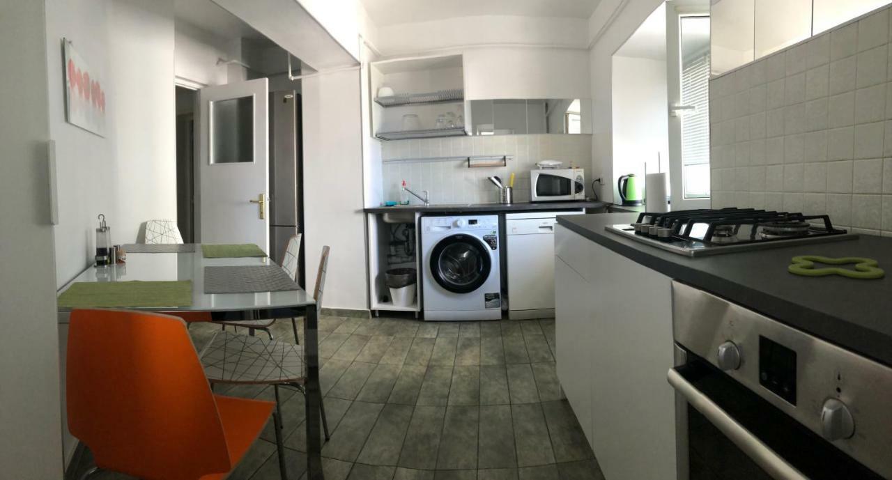 Green Apartment With Terrace 12 Bucarest Exterior foto